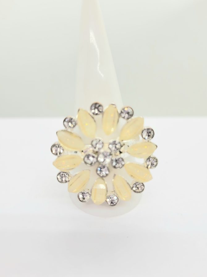 Large yellow flower ring