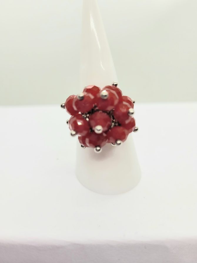 Red bead ring