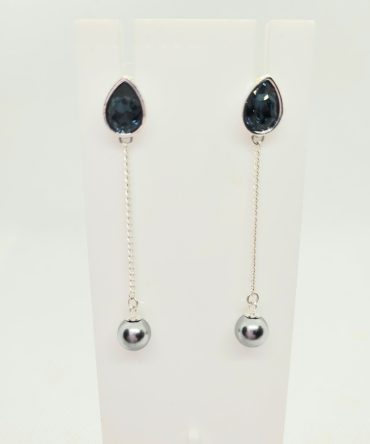 Blue crystal pearl earrings