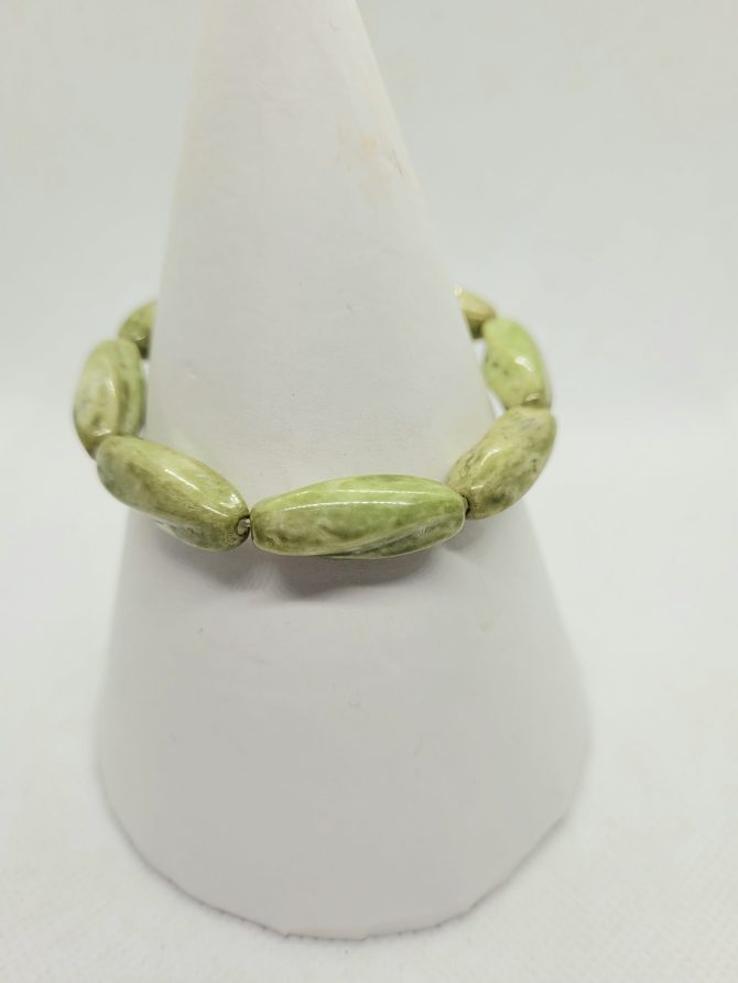 Green oblong bead bracelet