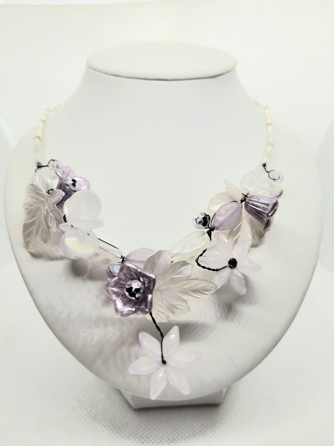 Purple flower necklace