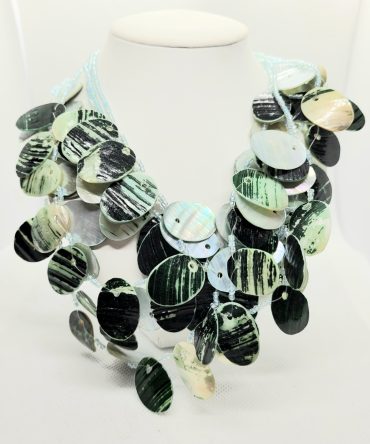 Green statement necklace