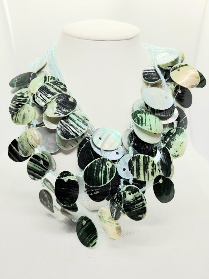 Green statement necklace