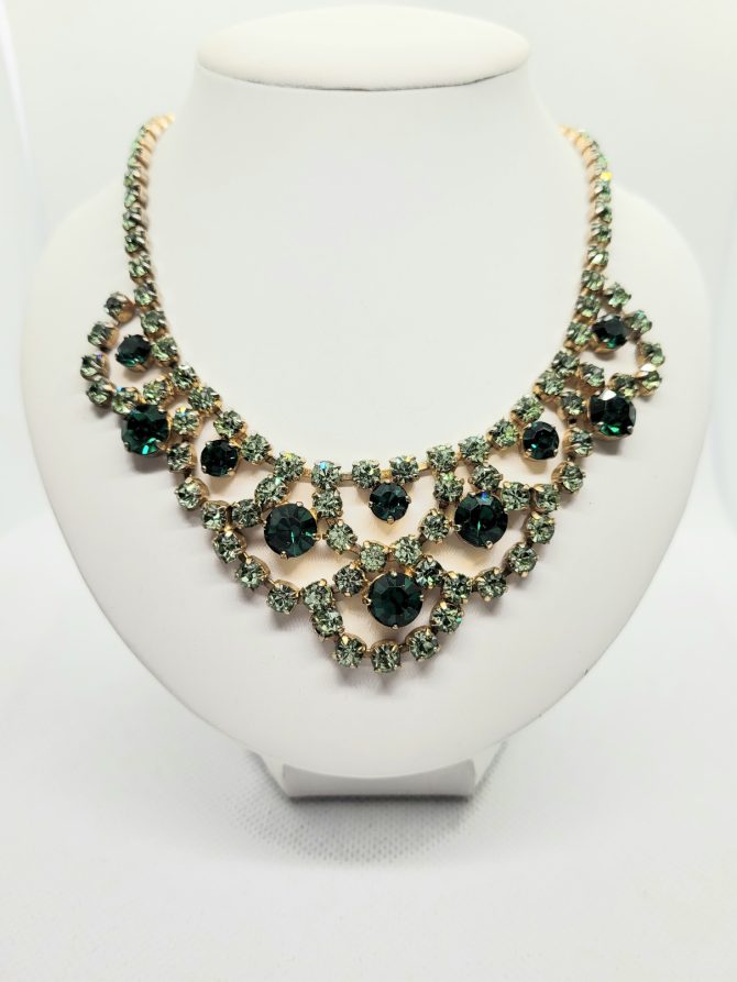 Crystal green necklace