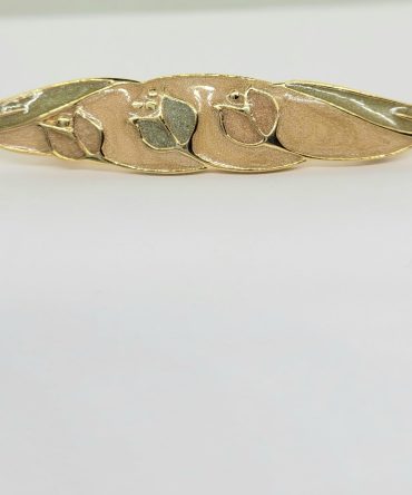 Long flower brooch