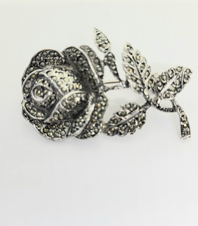 Rose brooch