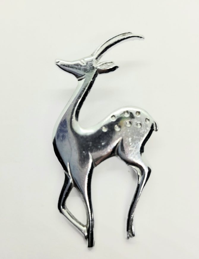 Deer brooch