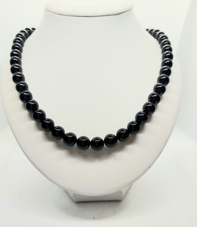 Black glass necklace