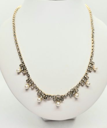 Gold pearl sparkle necklace vintage