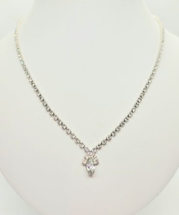 Gem sparkle necklace