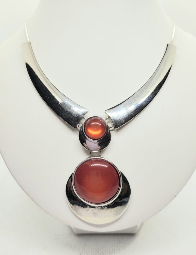 Circle red silver necklace