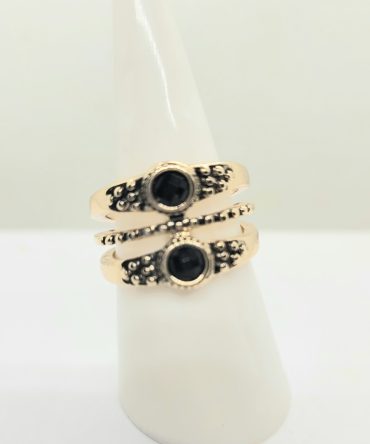 Black gold ring