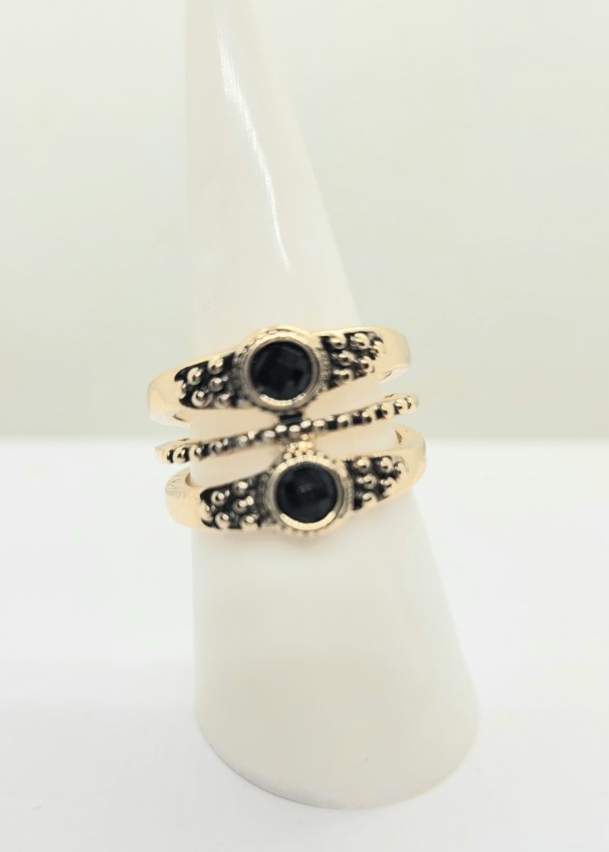 Black gold ring