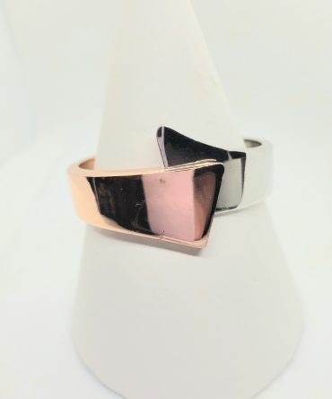 Two tone metal bangle