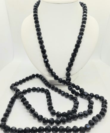 Very long black necklace