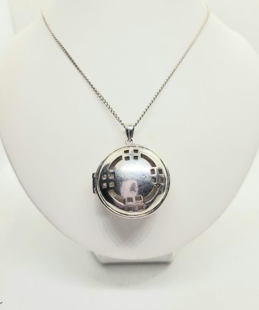 Locket silver necklace