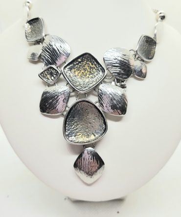 Green silver necklace