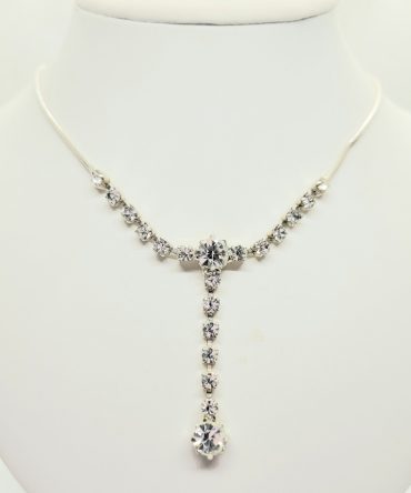 Crystal trail necklace